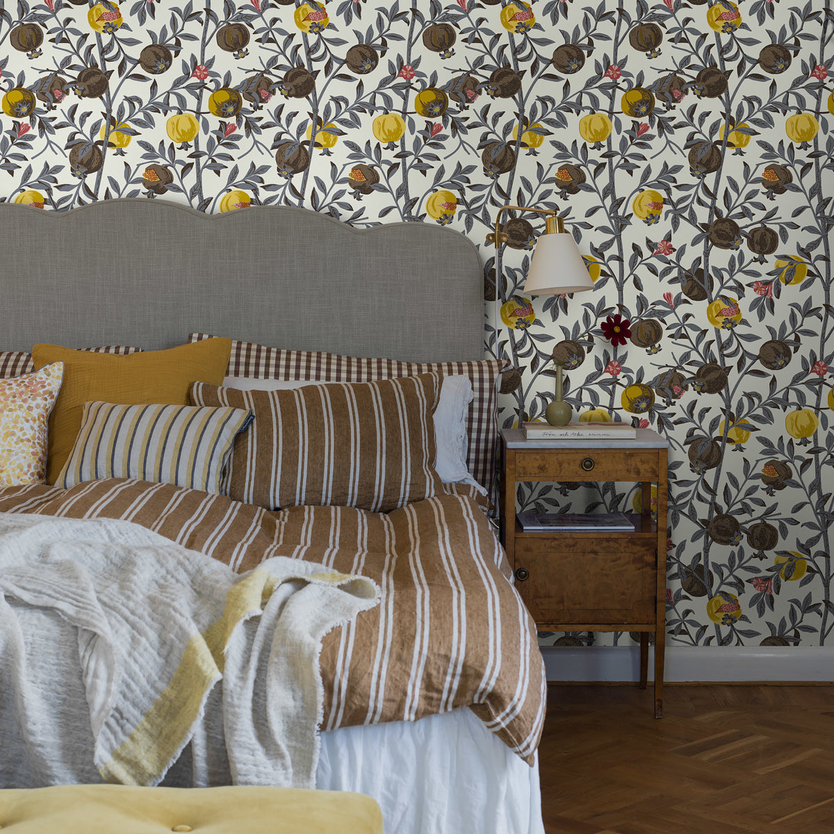 Granatapple Slate and Ochre by Boråstapeter Scandinavian Pomegranate Wallpaper – Schumacher 1959