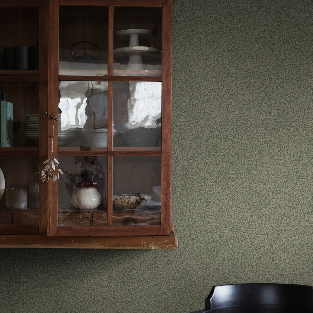Bladverk Spruce by Boråstapeter Botanical Wallpaper – Schumacher 2021