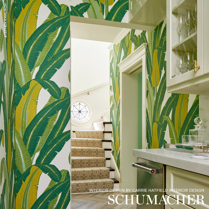 Tropical Isle Green on White Palm Leaf Wallpaper – Schumacher 2707230