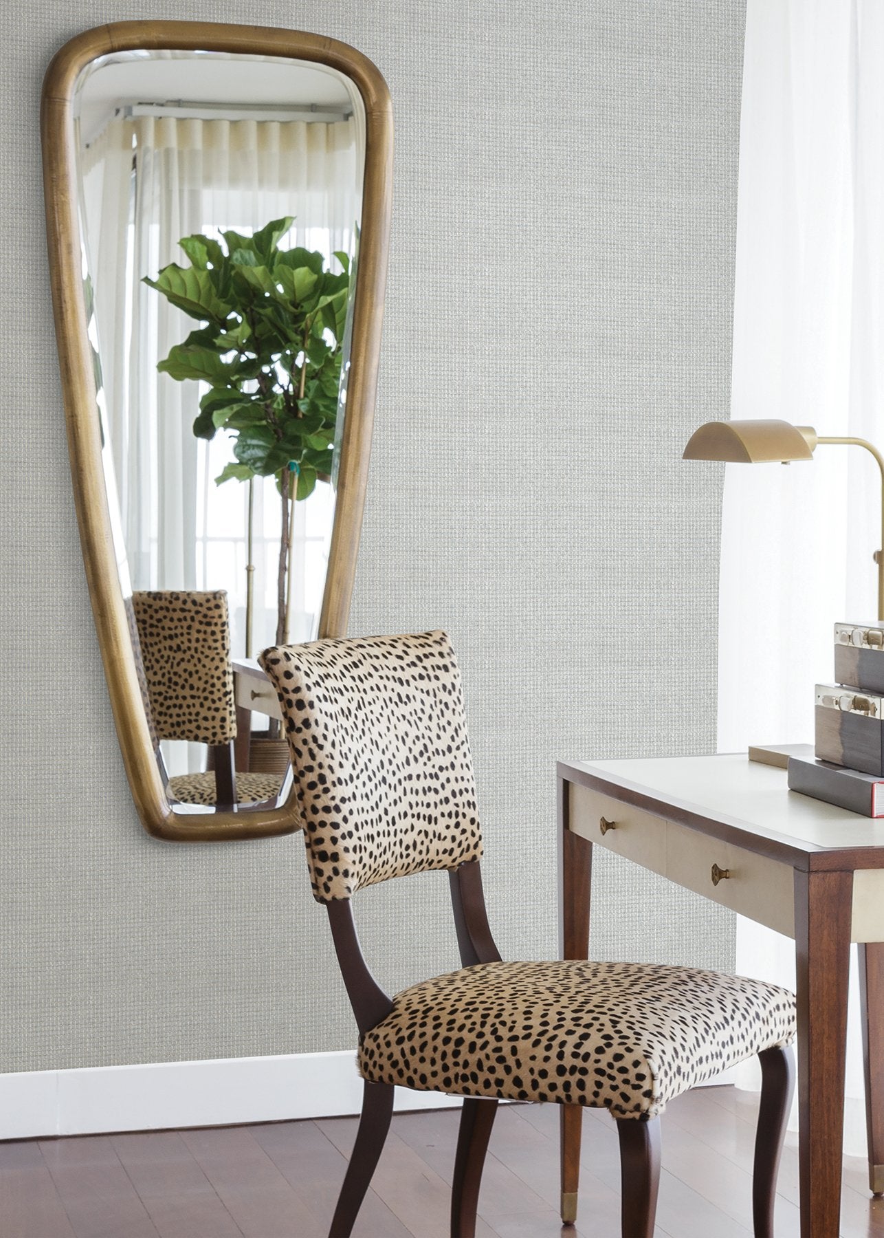 Wancahi Grey Grasscloth Wallpaper