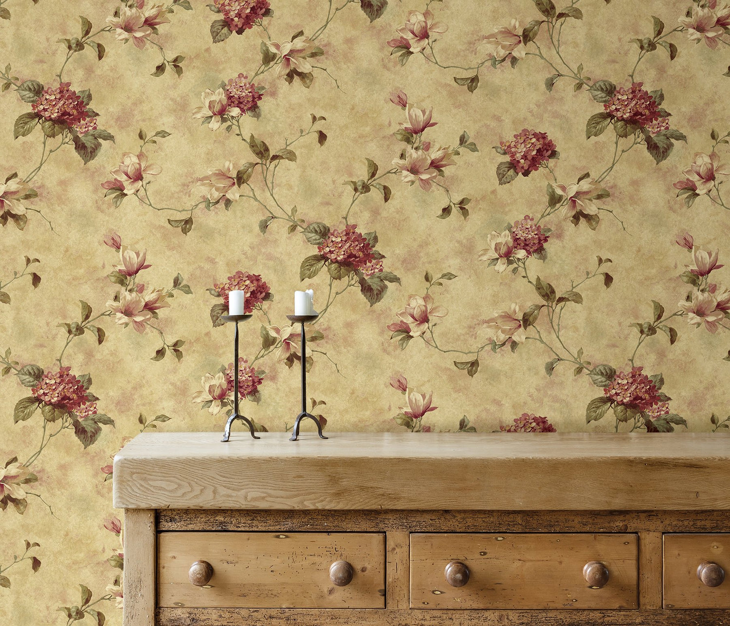 Magnolia Yellow Hydrangea Trail Wallpaper
