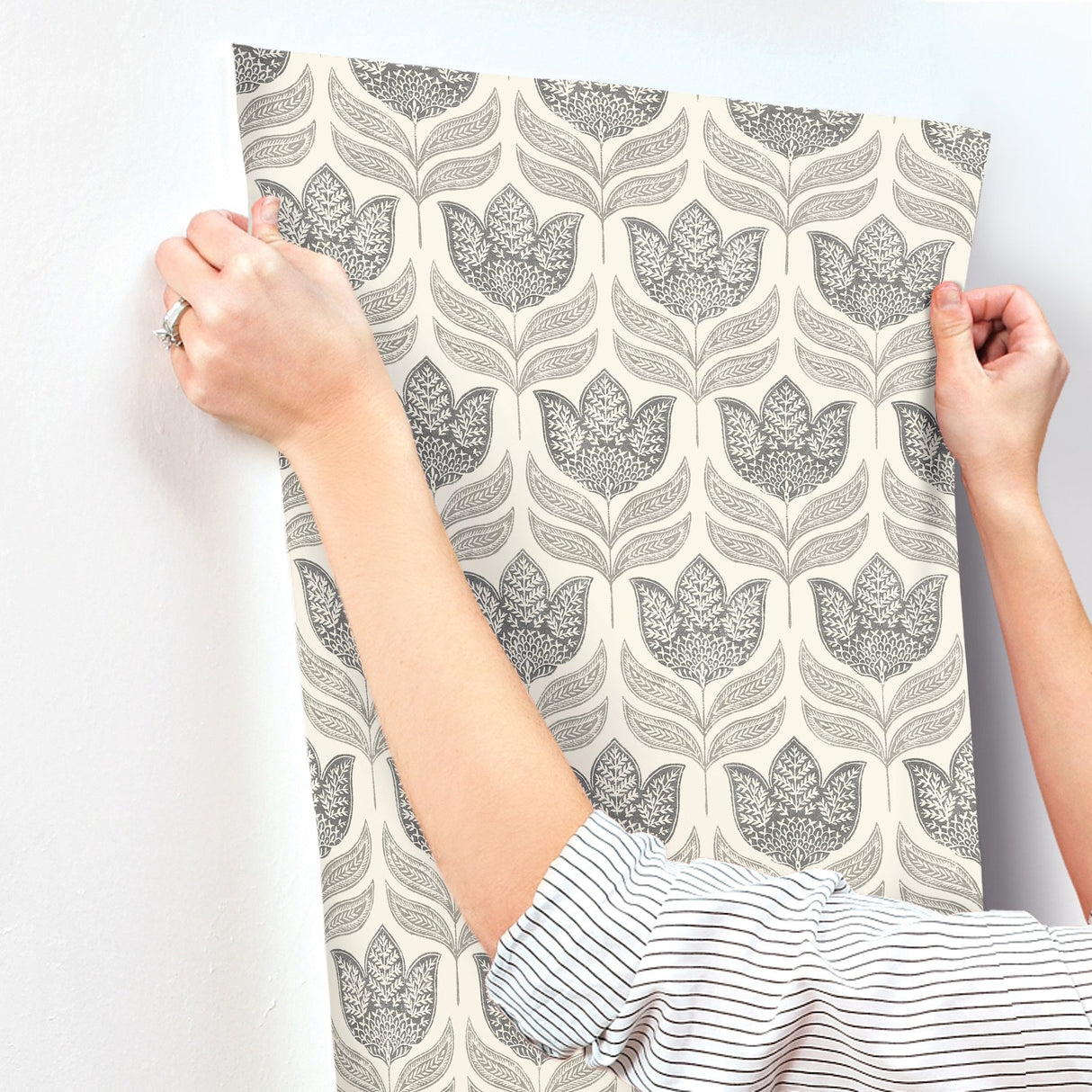 Cathal Charcoal Tulip Block Print Wallpaper with Scandinavian Botanical Floral Pattern - Chesapeake 3125-72343