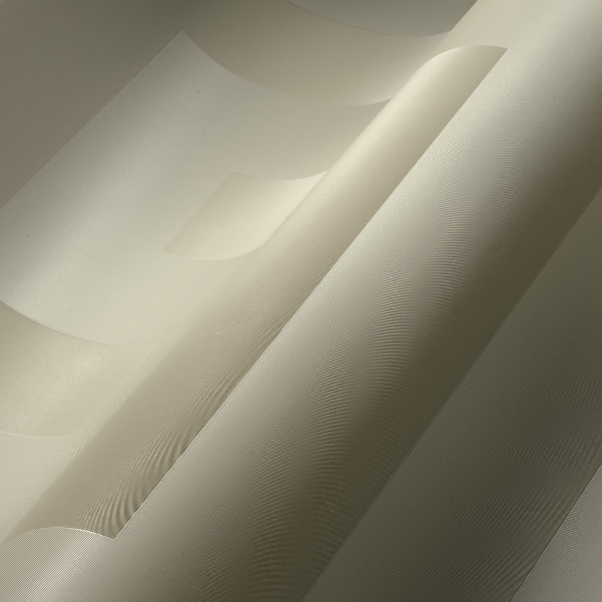 Greek Key Sand by Versace Semi-Gloss Heavyweight Vinyl Sidewall Wallpaper – Sphinx 386094X