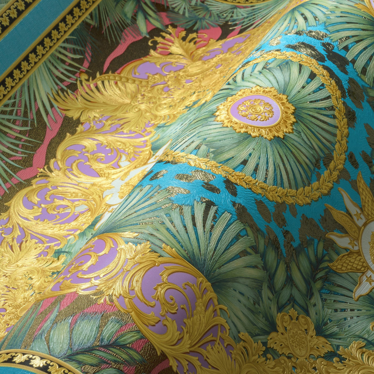Mirage Hearthrob by Versace Volume 5 Satin Heavyweight Vinyl Wallpaper – Versace 387031X