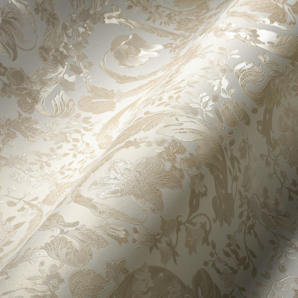 Empress Butterscotch by Versace Volume 5 Floral Vinyl Wallpaper – Versace 387063X