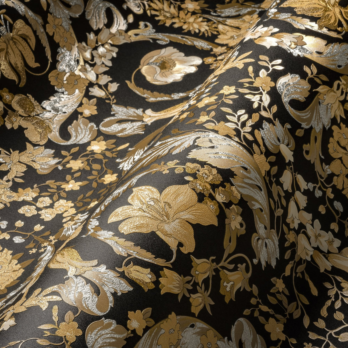 Empress Honey Bee by Versace Volume 5 Floral Wallpaper – Versace 387065X