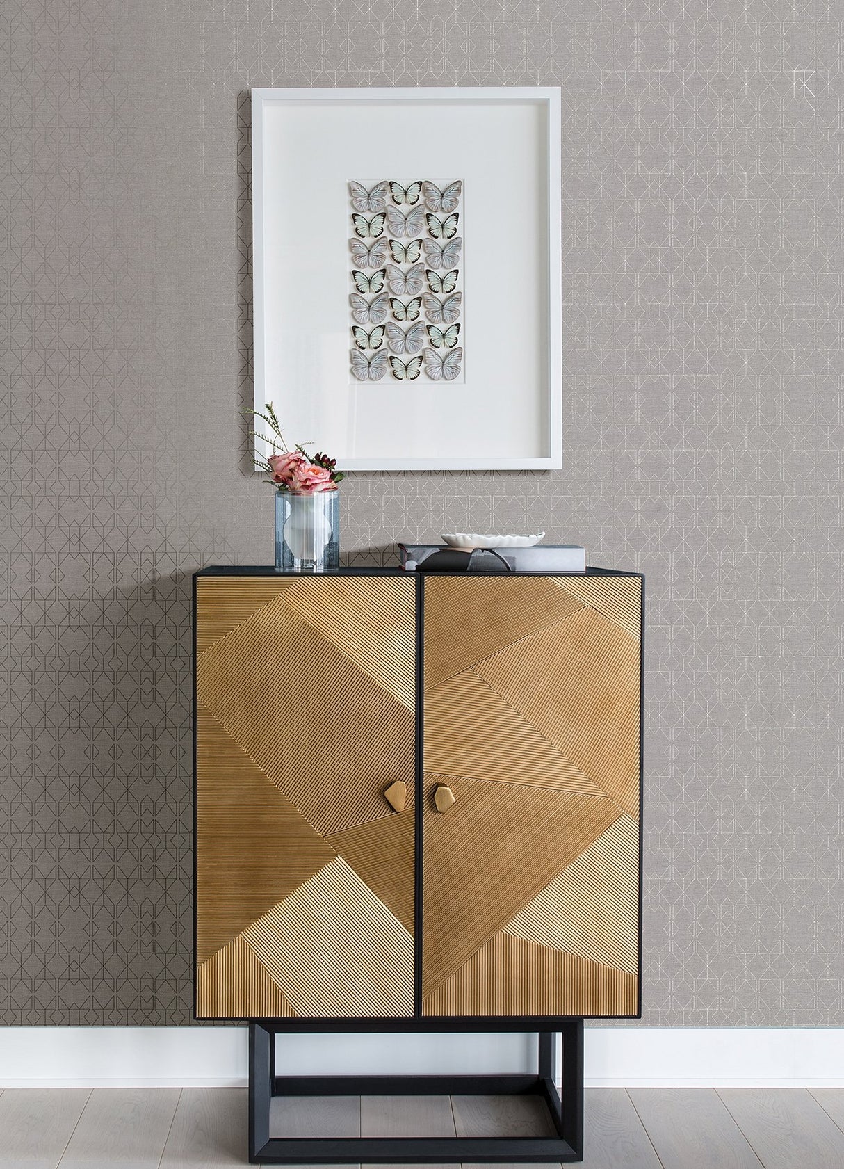 Paititi Silver Diamond Trellis Wallpaper with Metallic Geometric Pattern - A-Street Prints 4019-86406