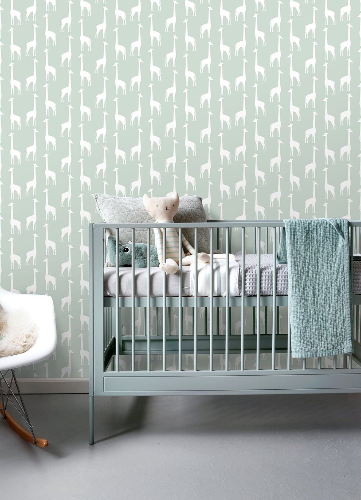 Vivi Sage Giraffe Wallpaper with Kids Animal Motif - Chesapeake 4060-139058