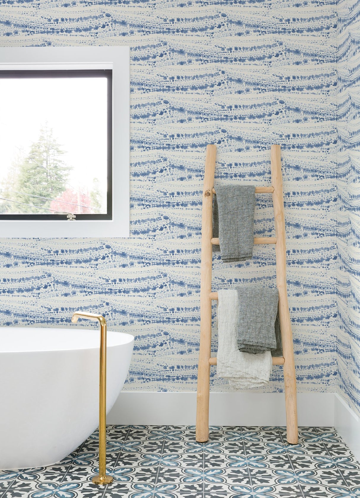 Rannell Navy Abstract Scallop Wallpaper with Coastal Sure Strip Design - Chesapeake 4071-71046