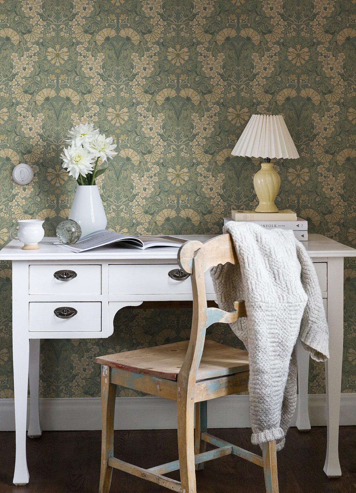 Ojvind Sea Green Floral Ogee Wallpaper with Botanical Glam Pattern - A-Street Prints 4080-83113