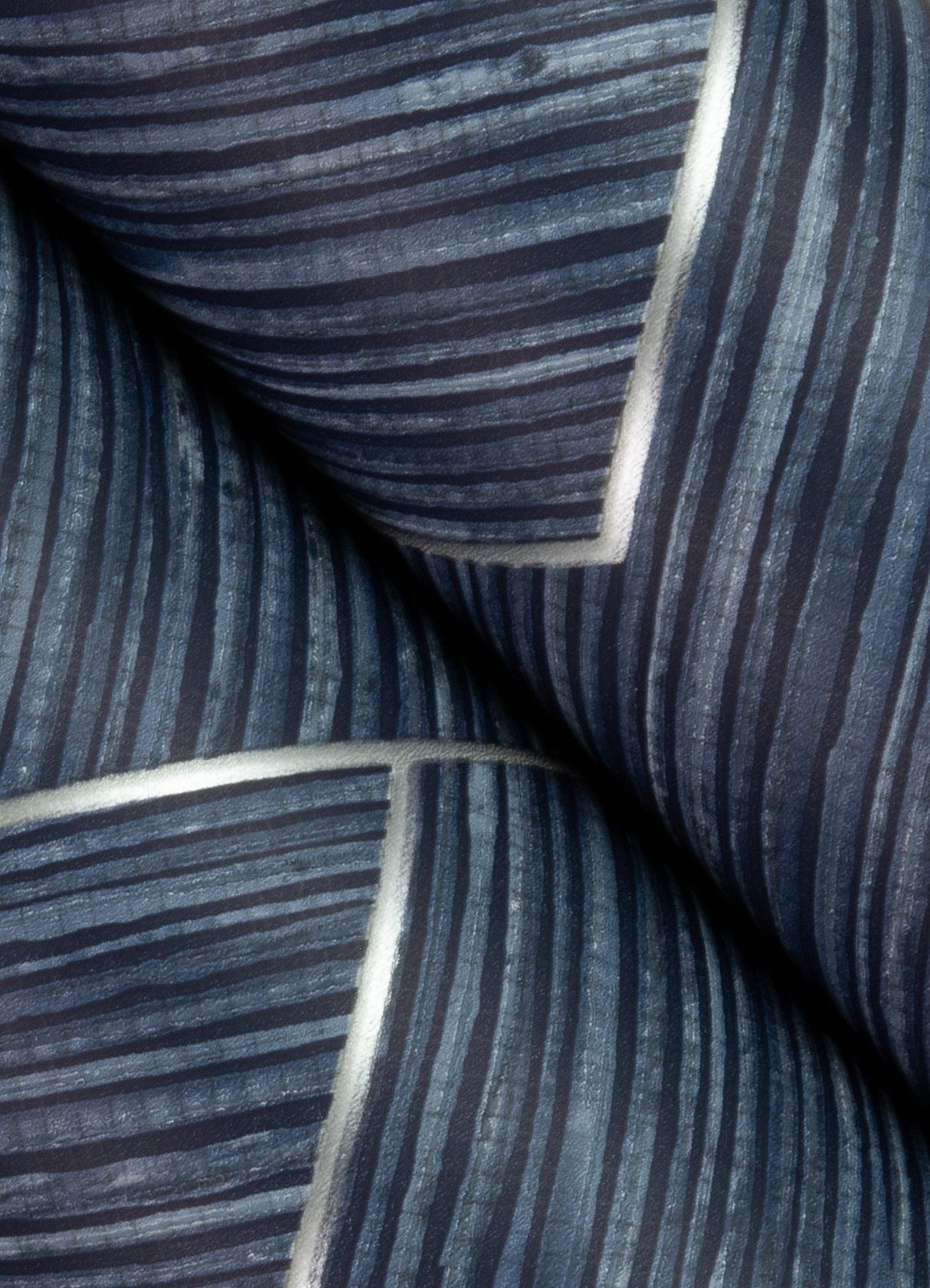 Ember Indigo Geometric Basketweave Wallpaper with Modern Metallic Textured Graphics - Brewster 4125-26727