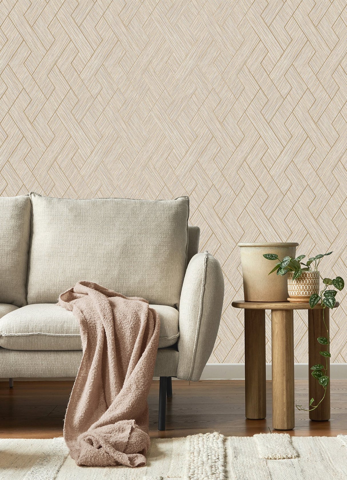 Ember Taupe Geometric Basketweave Wallpaper with Metallic Faux Grasscloth Weave - Advantage 4125-26730