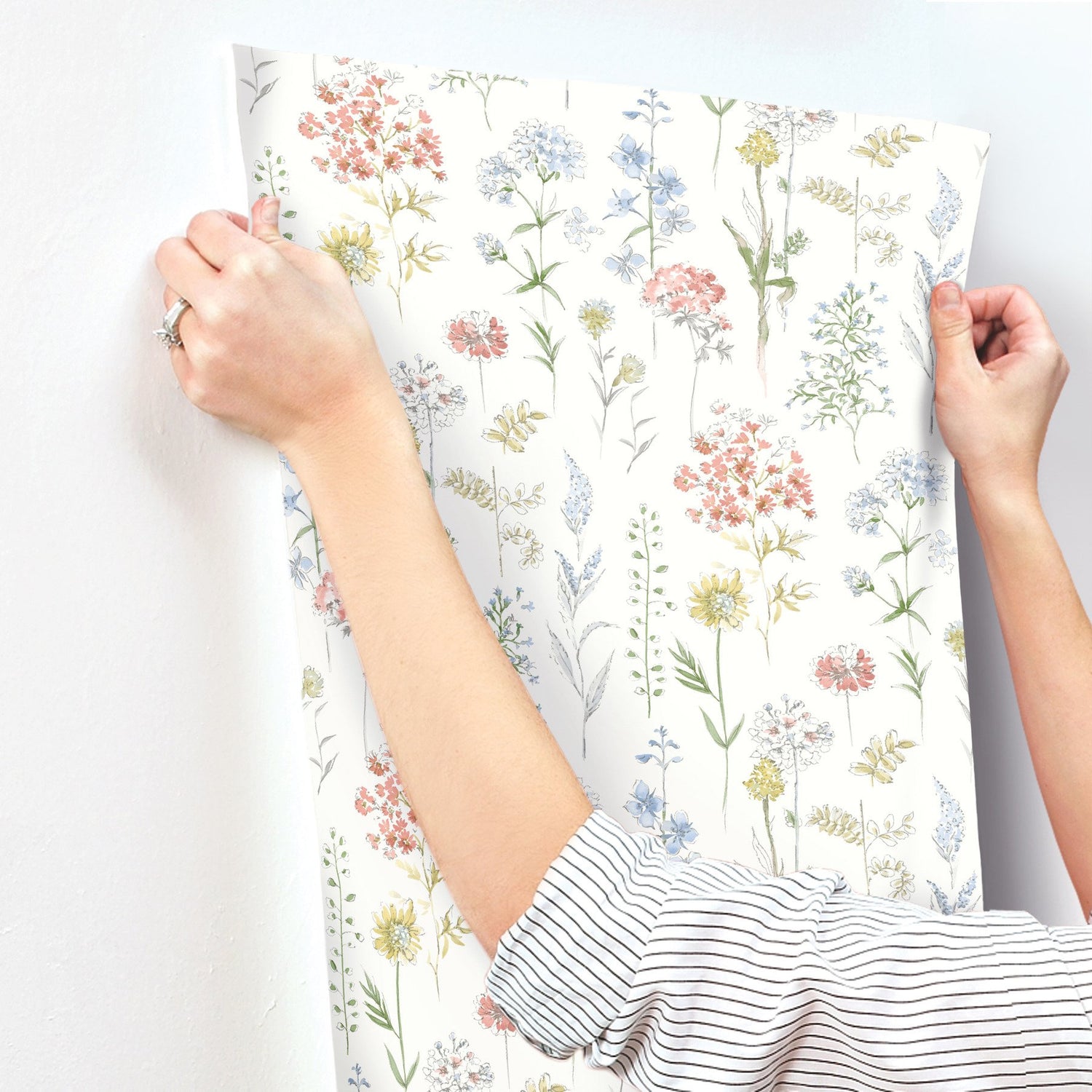 Bergamot Multicolor Wildflower Wallpaper with Botanical Floral Pattern, Country Style - Chesapeake 4134-72500