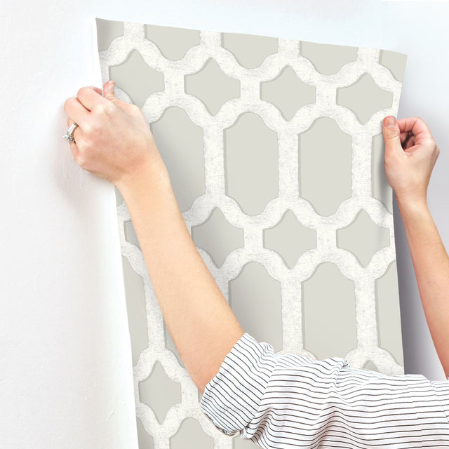 Chervil Light Grey Trellis Wallpaper with Coastal Geometric Quatrefoil Pattern - Chesapeake 4134-72544