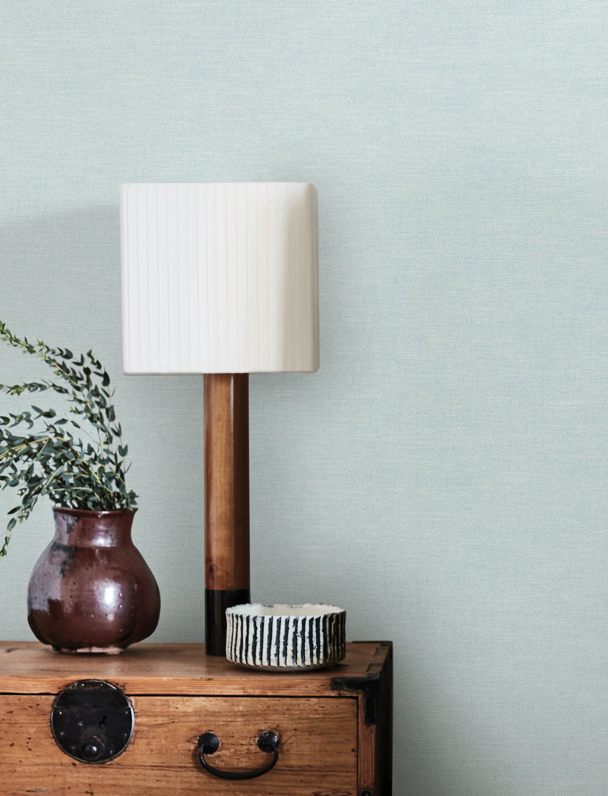 Chambray Light Blue Fabric Weave Wallpaper with Fabric Texture Pattern - Chesapeake 4134-72553