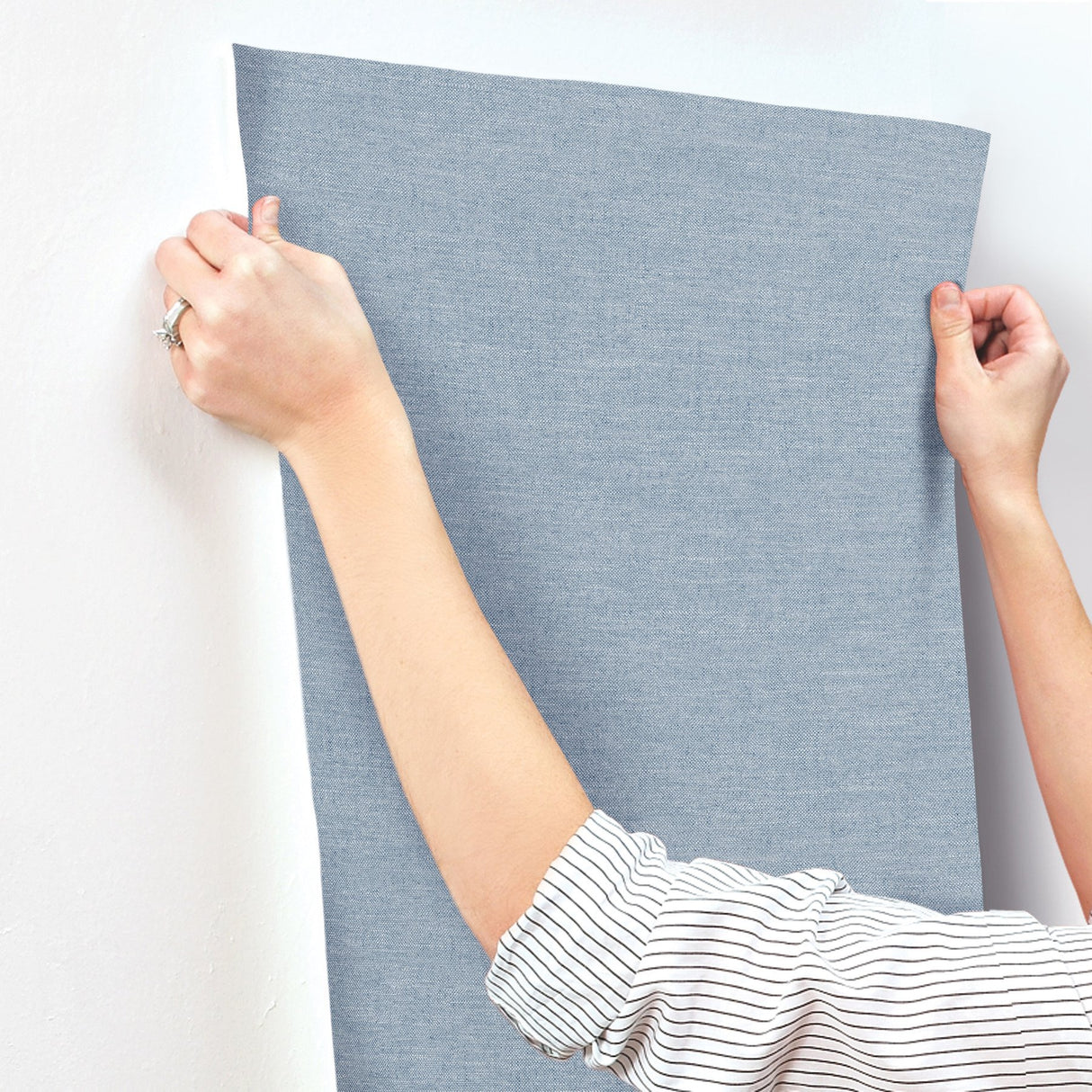 Chambray Denim Fabric Weave Wallpaper with Textured Fabric Weave - Chesapeake 4134-72554