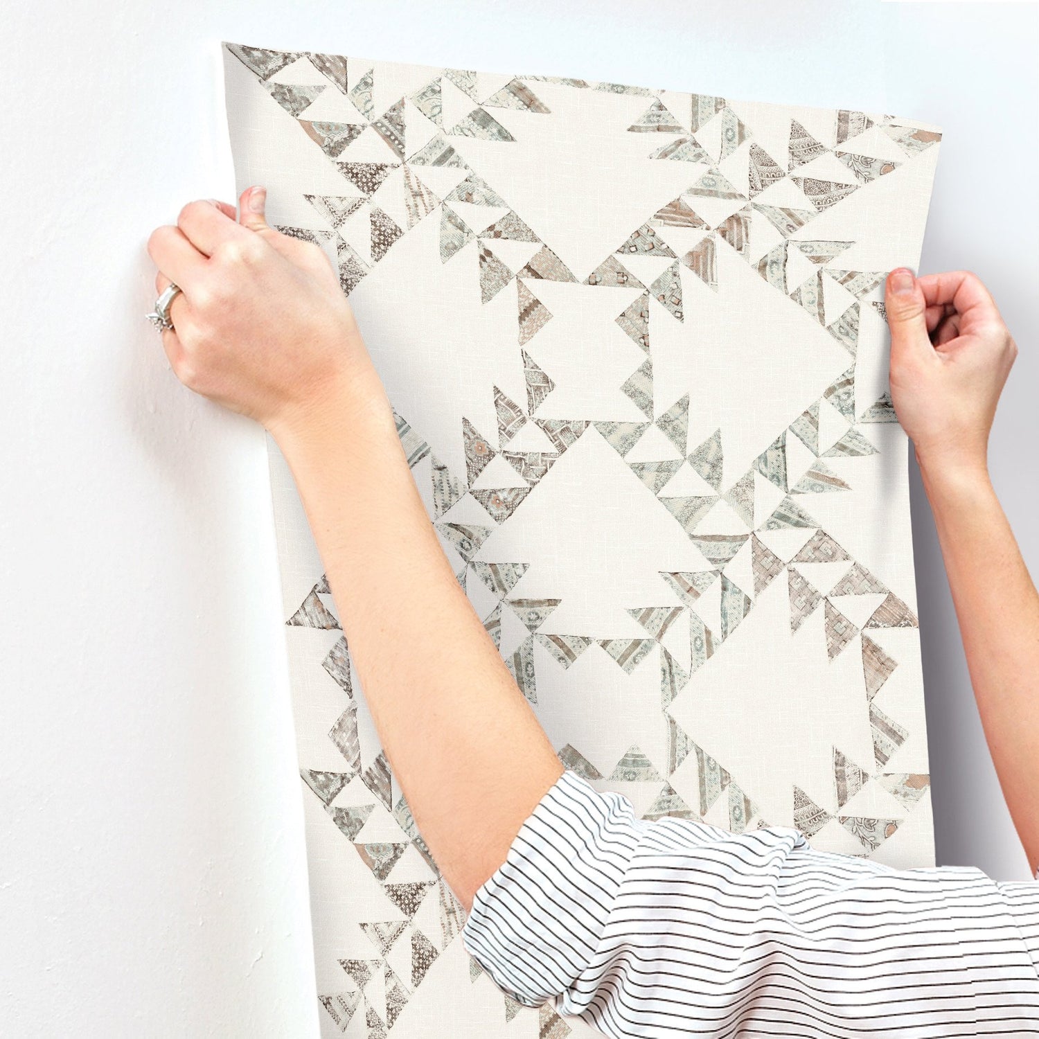 Scrap Quilt Light Brown Wallpaper with Geometric Quilt Motif - Chesapeake 4142-72631