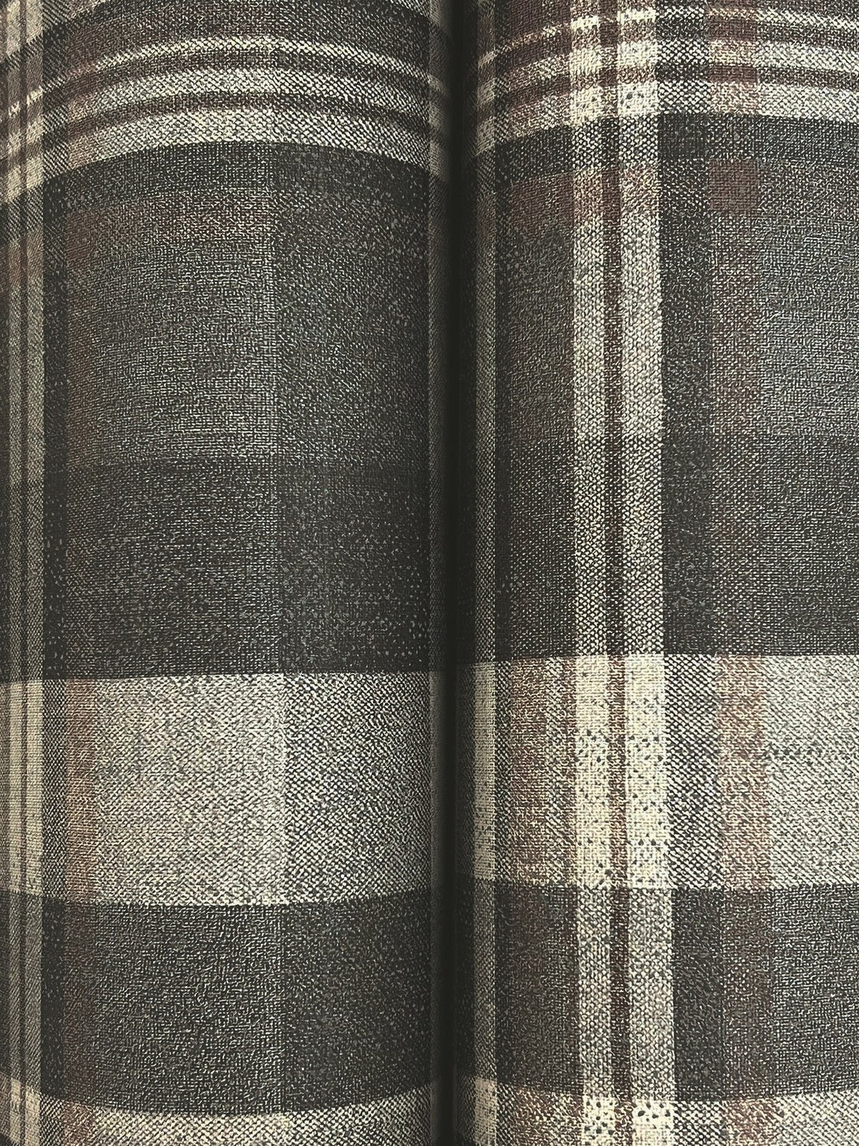 Dutton Plaid Charcoal Wallpaper with Traditional Plaid Pattern - Chesapeake 4142-72632SAM