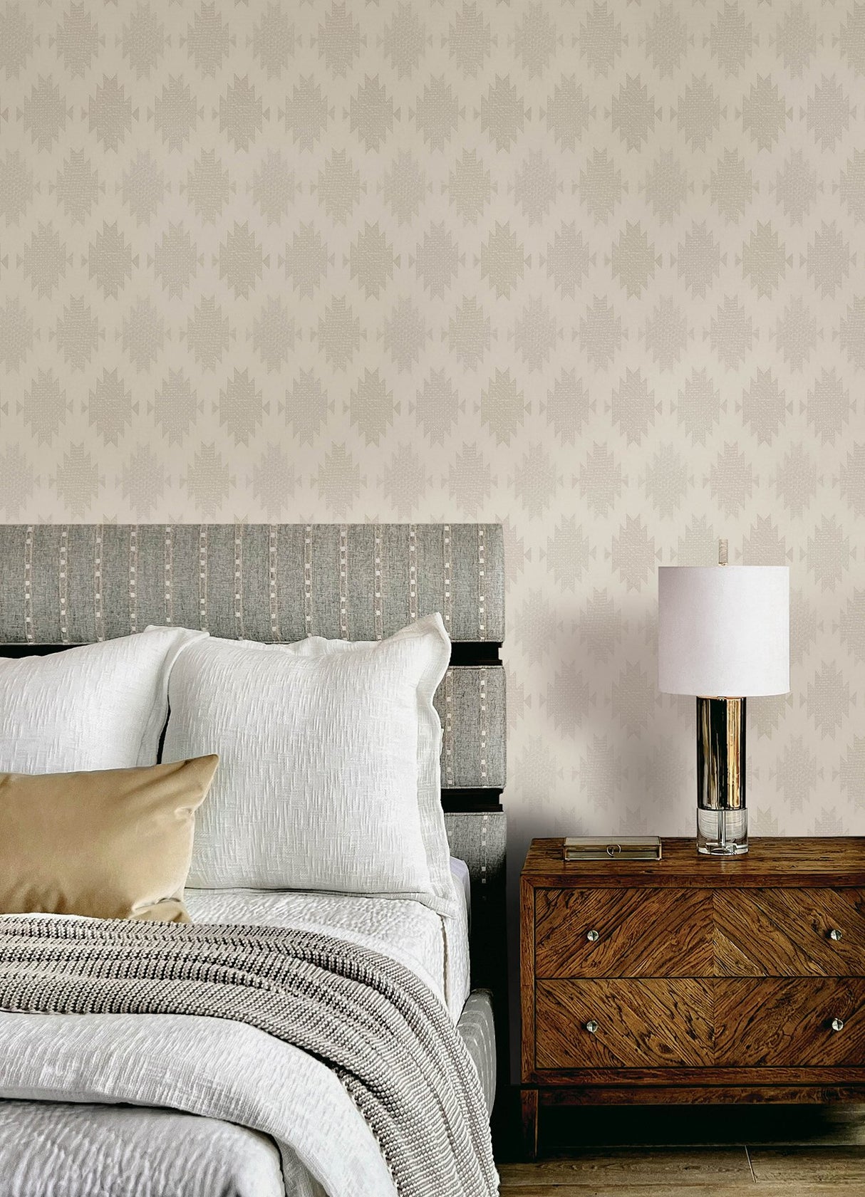 Stitched Heirloom White Wallpaper with Medallions Graphic Pattern, Farmhouse Style - Chesapeake 4142-72664