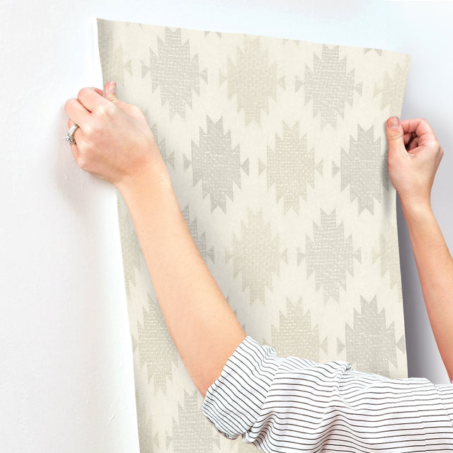 Stitched Heirloom Moss Wallpaper with Medallions Pattern, Farmhouse Style - Chesapeake 4142-72665