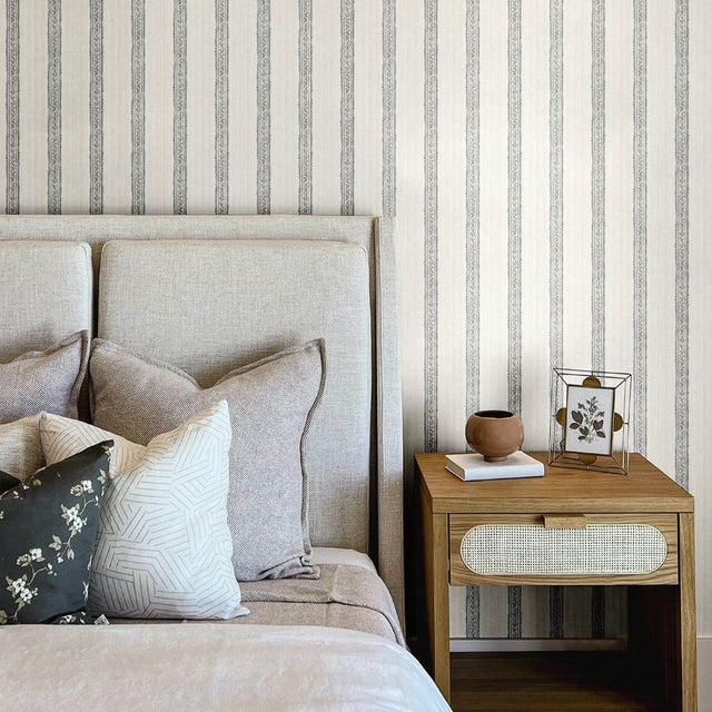 Mandevilla Black by Chesapeake Vine Stripe Wallpaper – Brewster 4148-27426