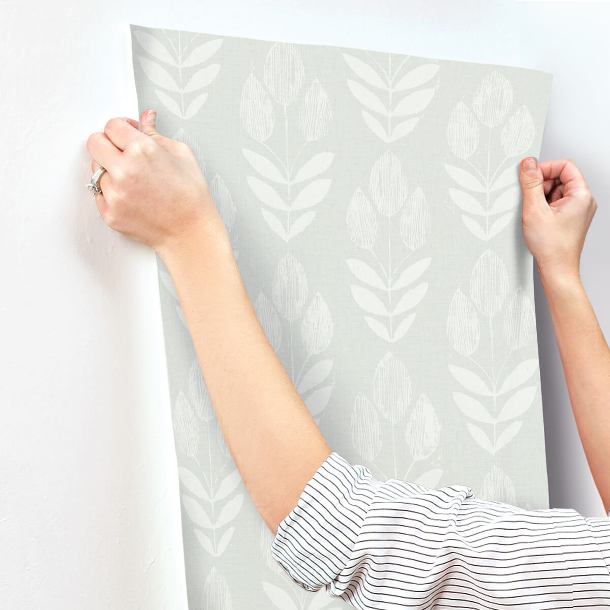 Garland Aqua by Chesapeake Block Tulip Wallpaper – Brewster Home Fashions 4148-27475