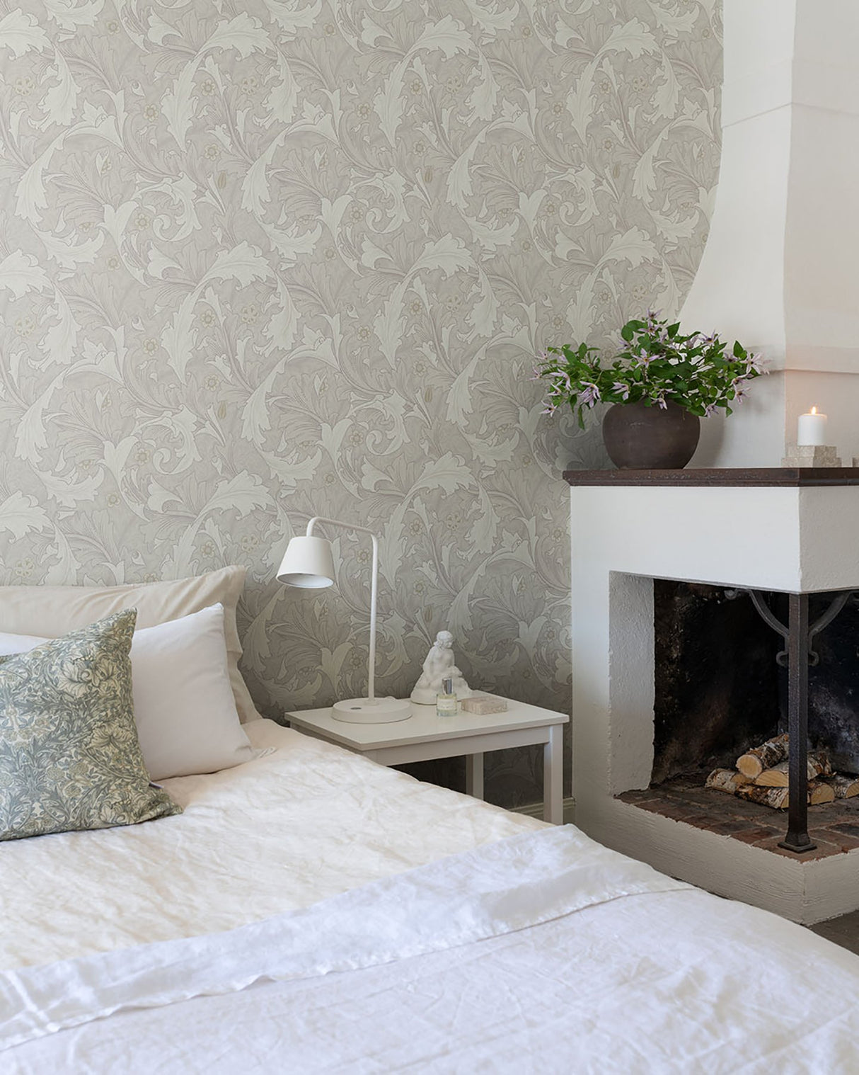 Granville White Leafy Vine Wallpaper with Traditional Botanical Acanthus Motif - A-Street Prints 4153-82011