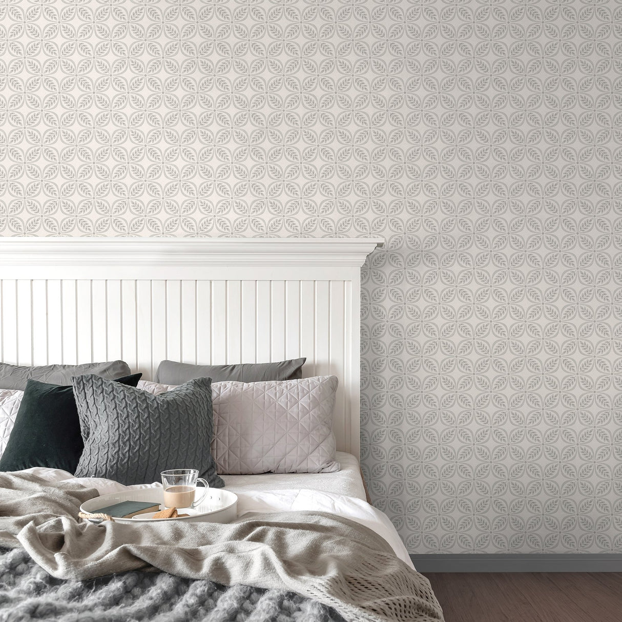 Morgrove Grey Trellis Wallpaper with Botanical Graphic Trellis - Advantage 4164-M1833