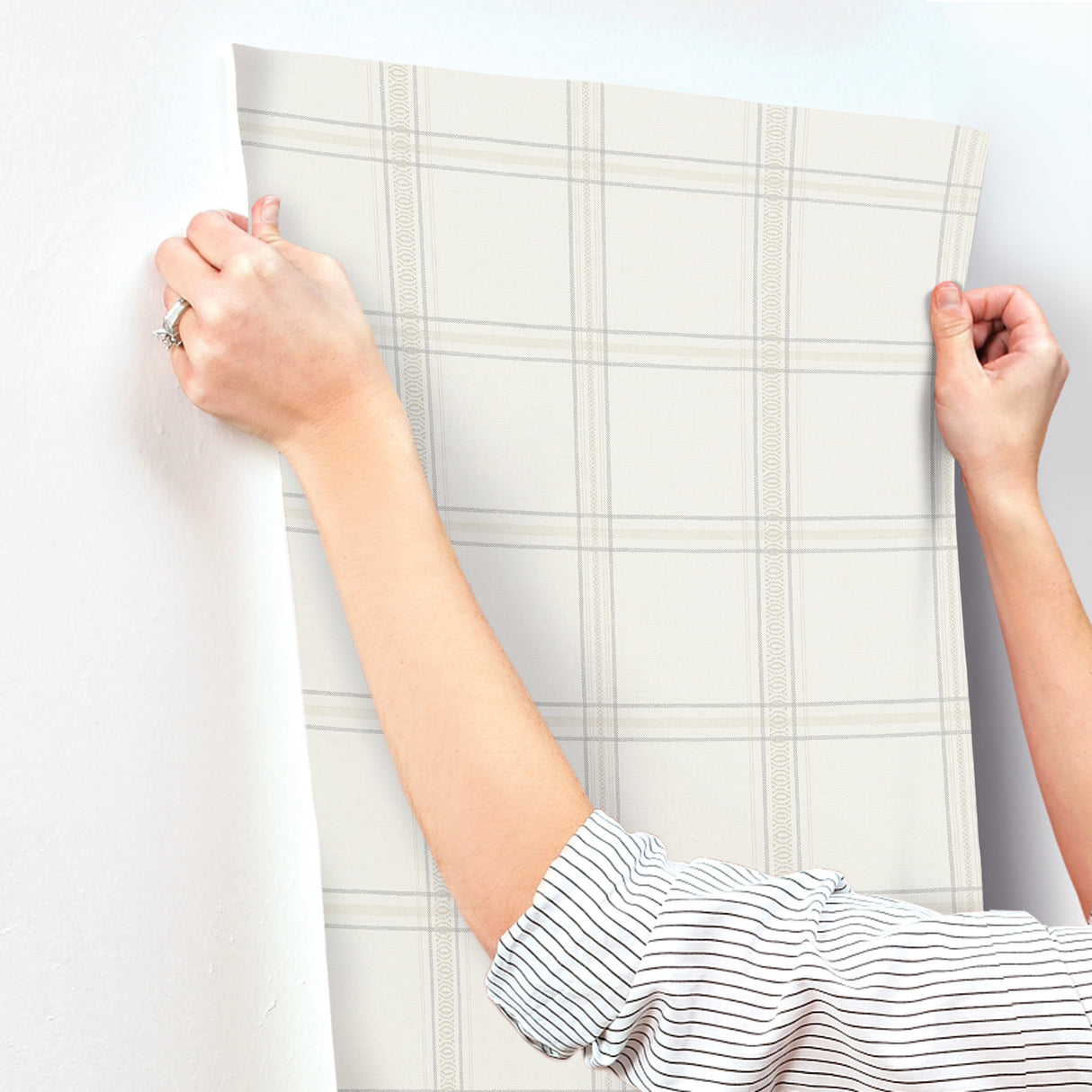 Auberge White by Chesapeake Plaid Wallpaper – Brewster Home Fashions 4169-27606