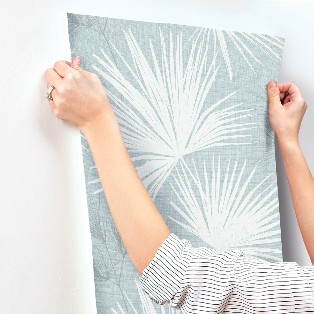 Hatteras Sky Blue by A-Street Prints Palms Wallpaper – Brewster Home Fashions 4172-27491