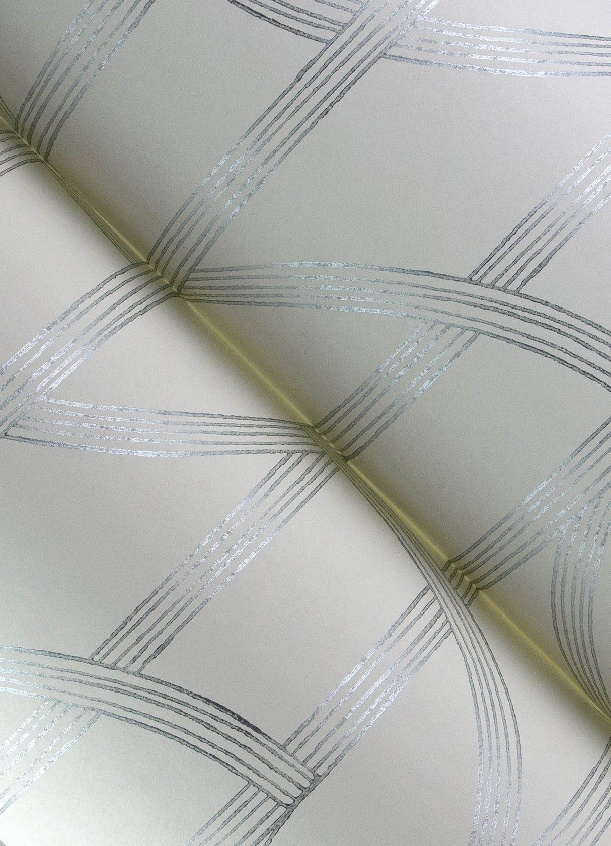 Salvo Silver by A-Street Prints Curved Contours Wallpaper – A-Street Prints 4172-82011