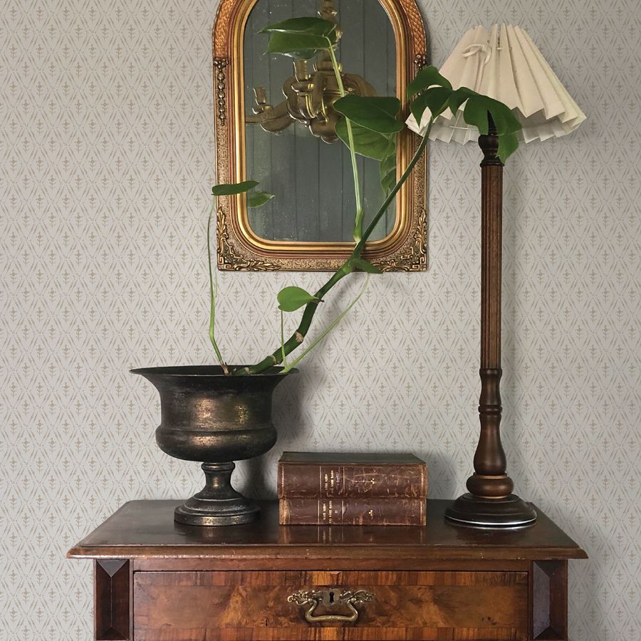Tillie Taupe by Chris Loves Julia Diamond Floral Wallpaper – A-Street Prints 4173-27673