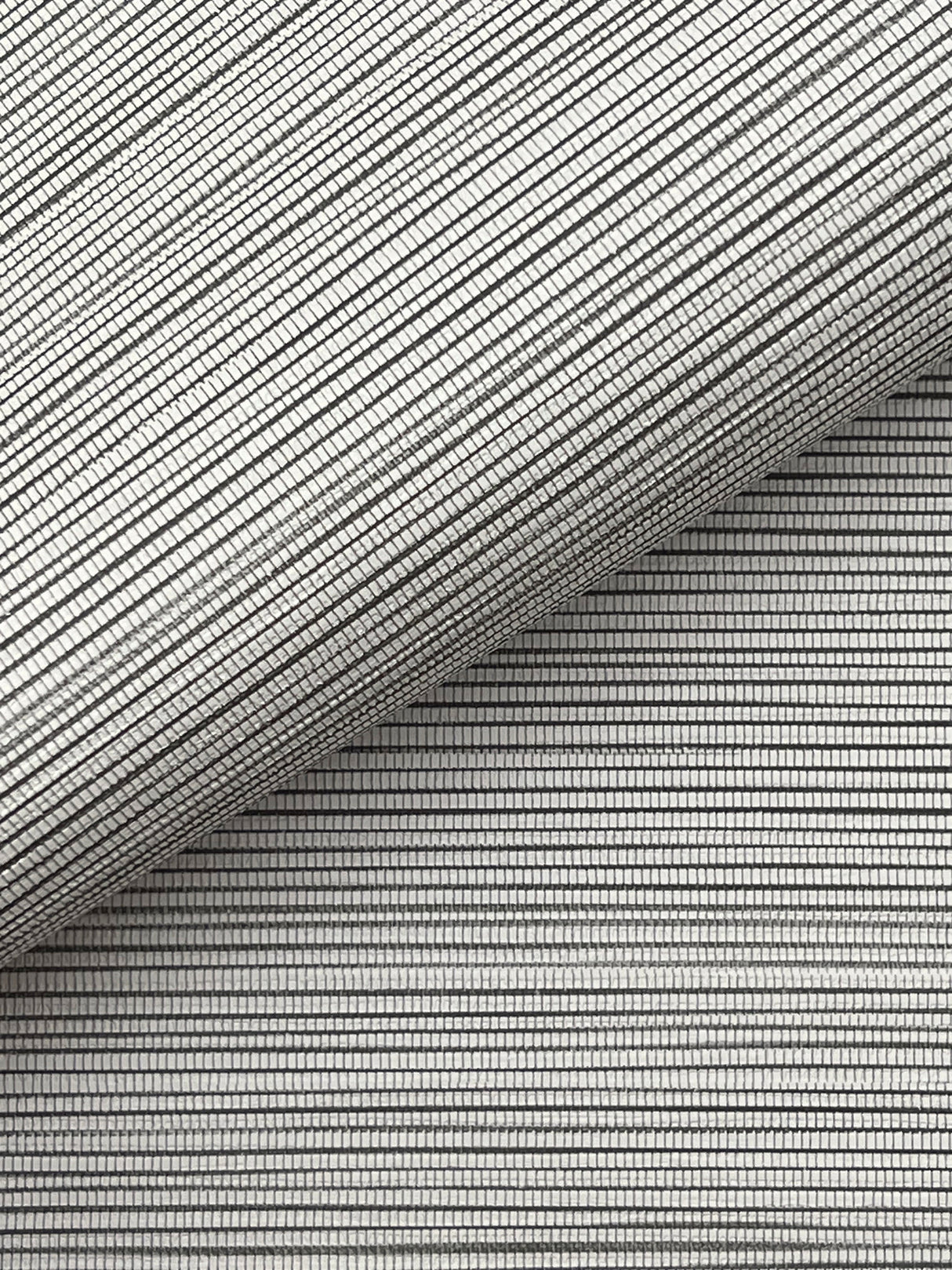Lorn Off-White by Warner Faux Grasscloth Wallpaper – Brewster Home Fashions 4195-5330