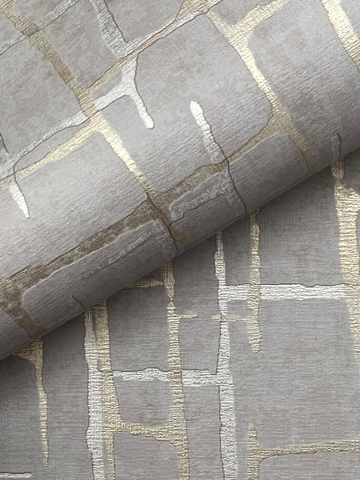Rian Light Grey by Warner Linear Abstract Wallpaper – Brewster 4195-5359