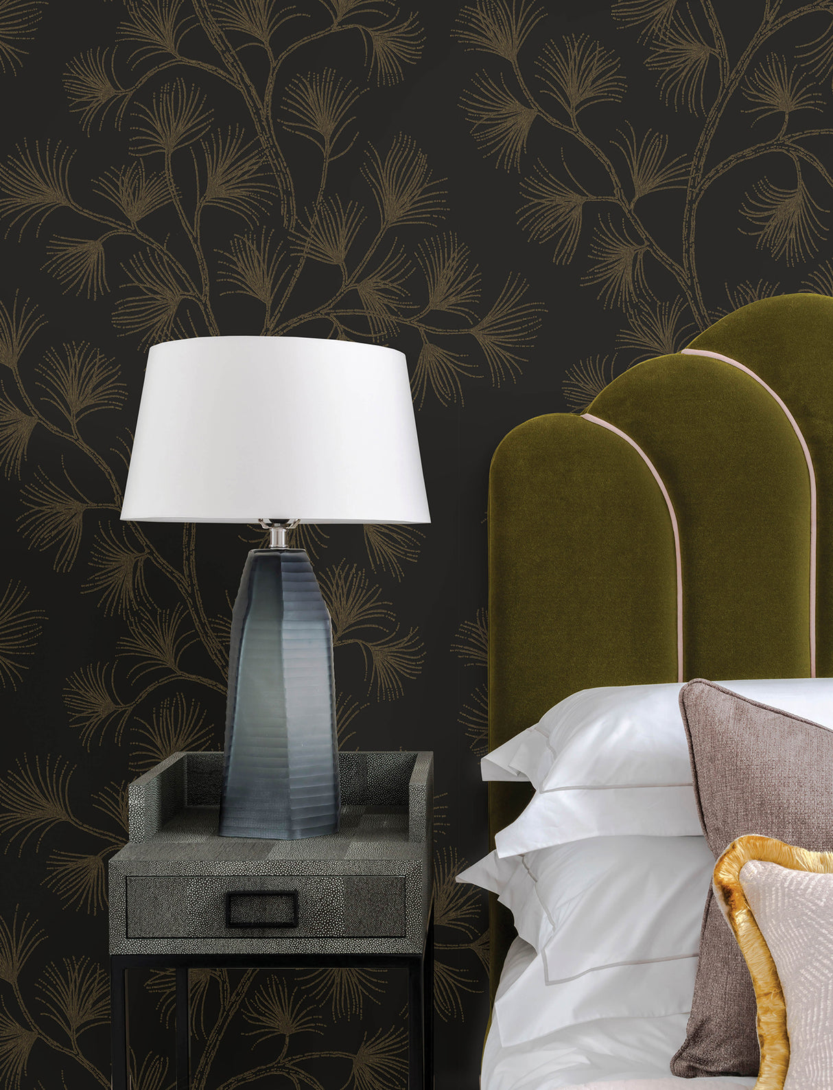Kismine Black and Metallic Gold Botanical Trailing Leaf Non Woven Unpasted Wallpaper by A-Street Prints Moderne Deco Collection - 4198-83481