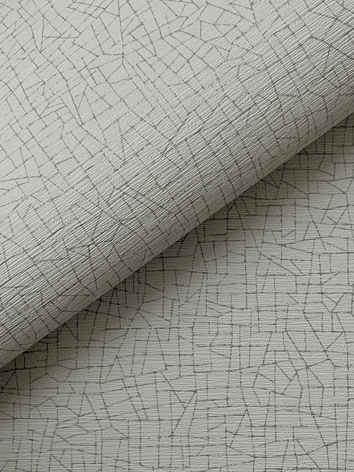 Cary Grey by Warner Petite Maze Wallpaper – Brewster Home Fashions 4207-5412
