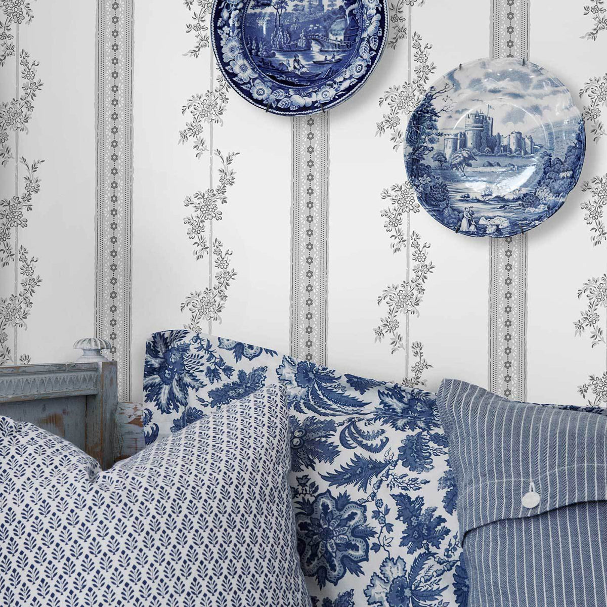 DROTTNINGHOLM Grey by Boråstapeter Elegant Floral Stripe Wallpaper – Schumacher 4508