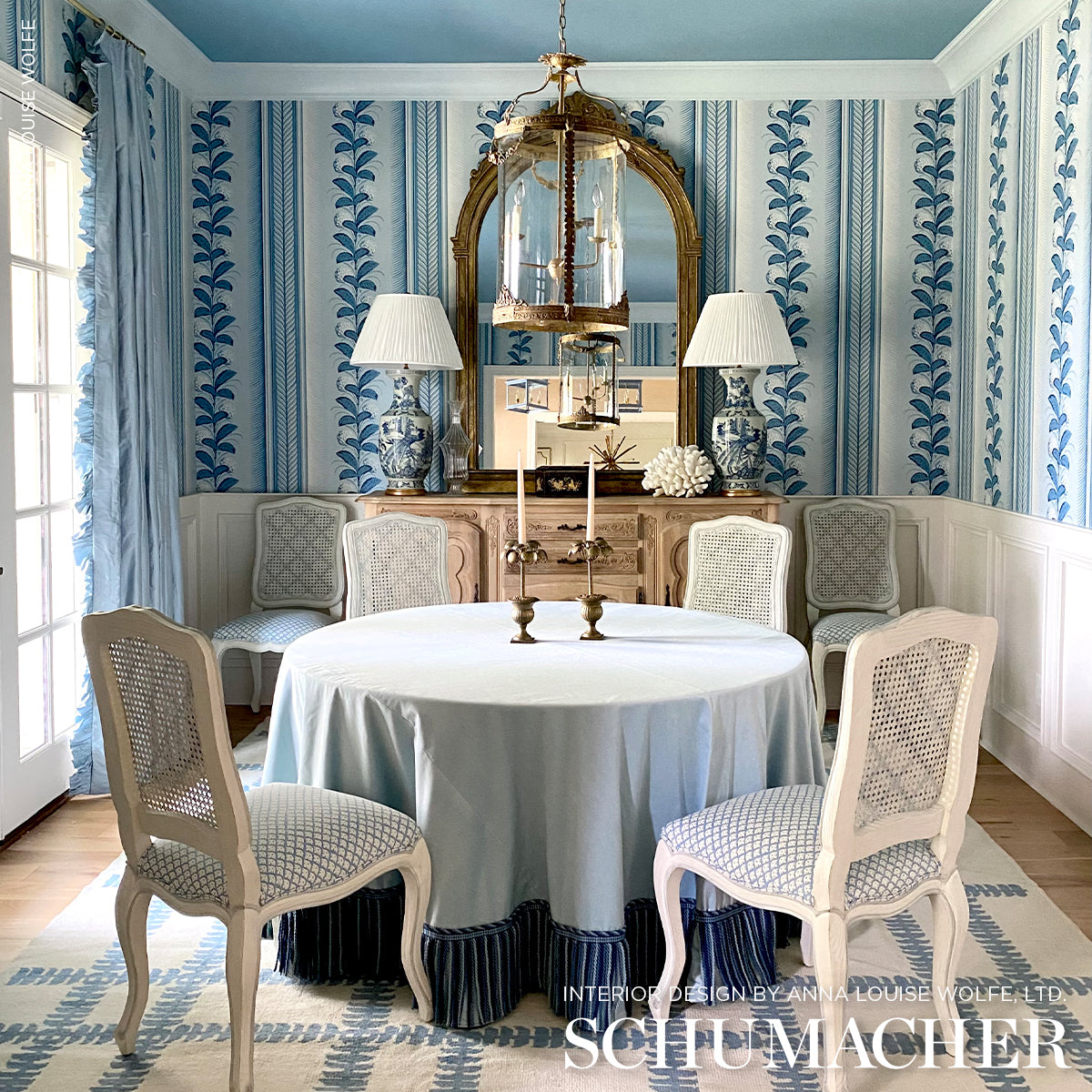 Hydrangea Drape Delft Blue Floral Stripe Wallpaper – Schumacher 5004454