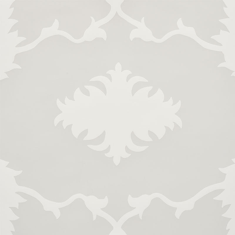 Garden of Persia Quartz by Mary McDonald Large-Scale Floral Damask Wallpaper – Schumacher 5007152