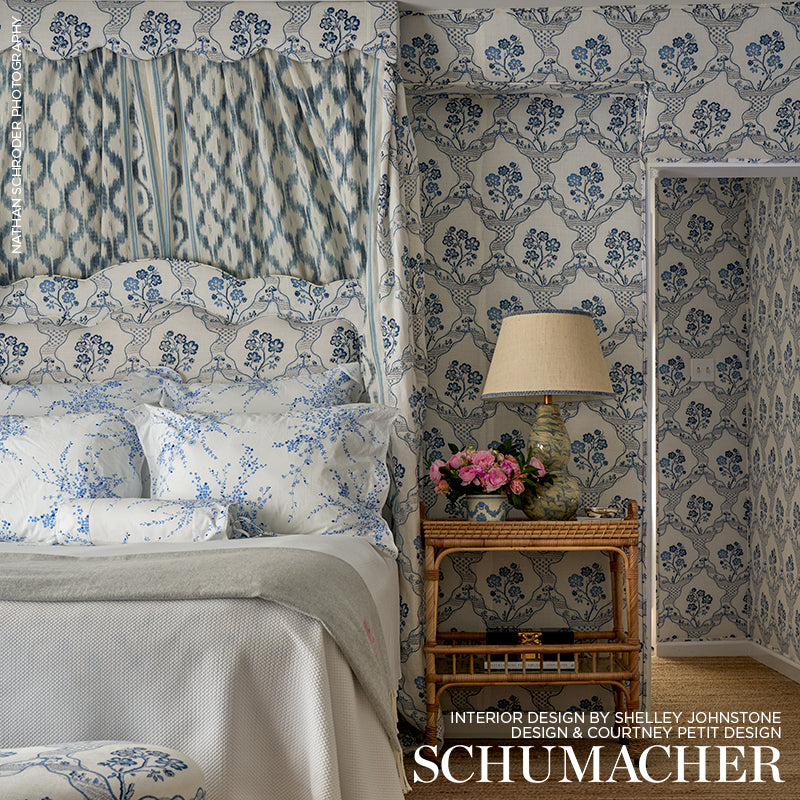 Marella Delft by Schumacher Country Chic Blue Botanical Trellis Wallpaper – Schumacher 5008801