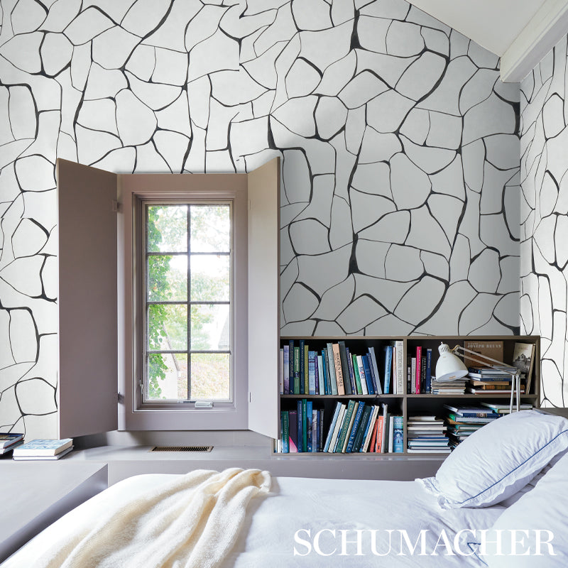 FILIGREE Black and White by Porter Teleo Abstract Modern Wallpaper – Schumacher 5009704