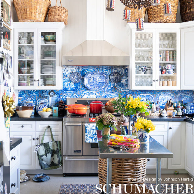 Plates & Platters Neutral by Johnson Hartig Trompe L'oeil Wallpaper – Schumacher 5010411