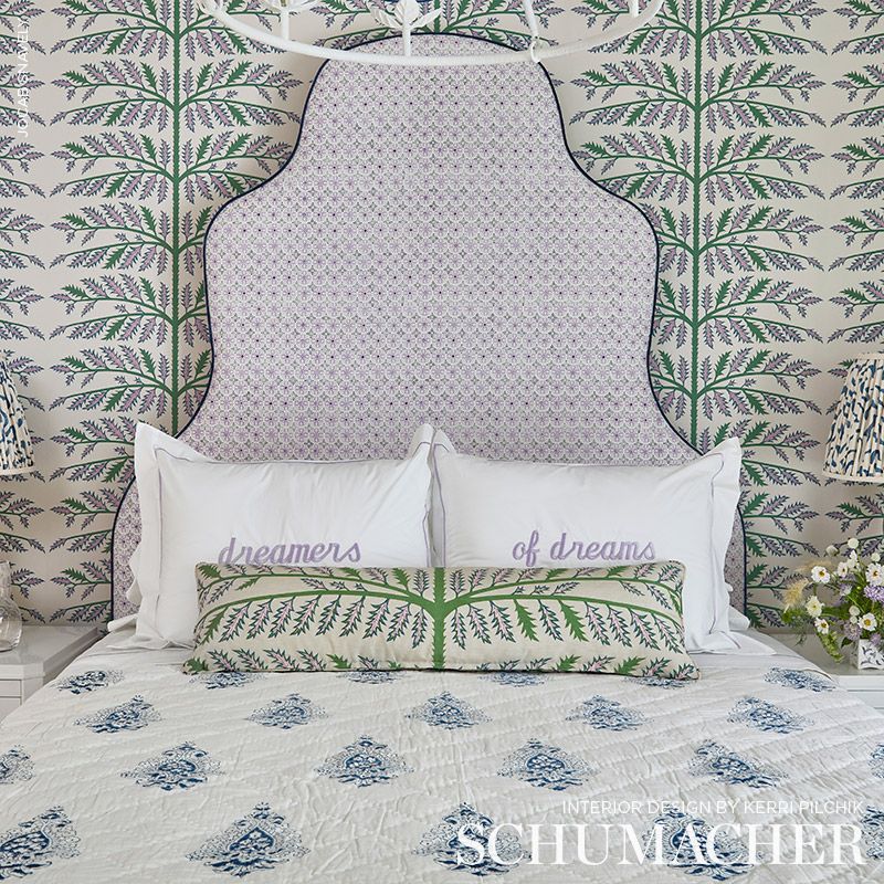 Thistle Ivory by Neisha Crosland Botanical Wallpaper – Schumacher 5011430