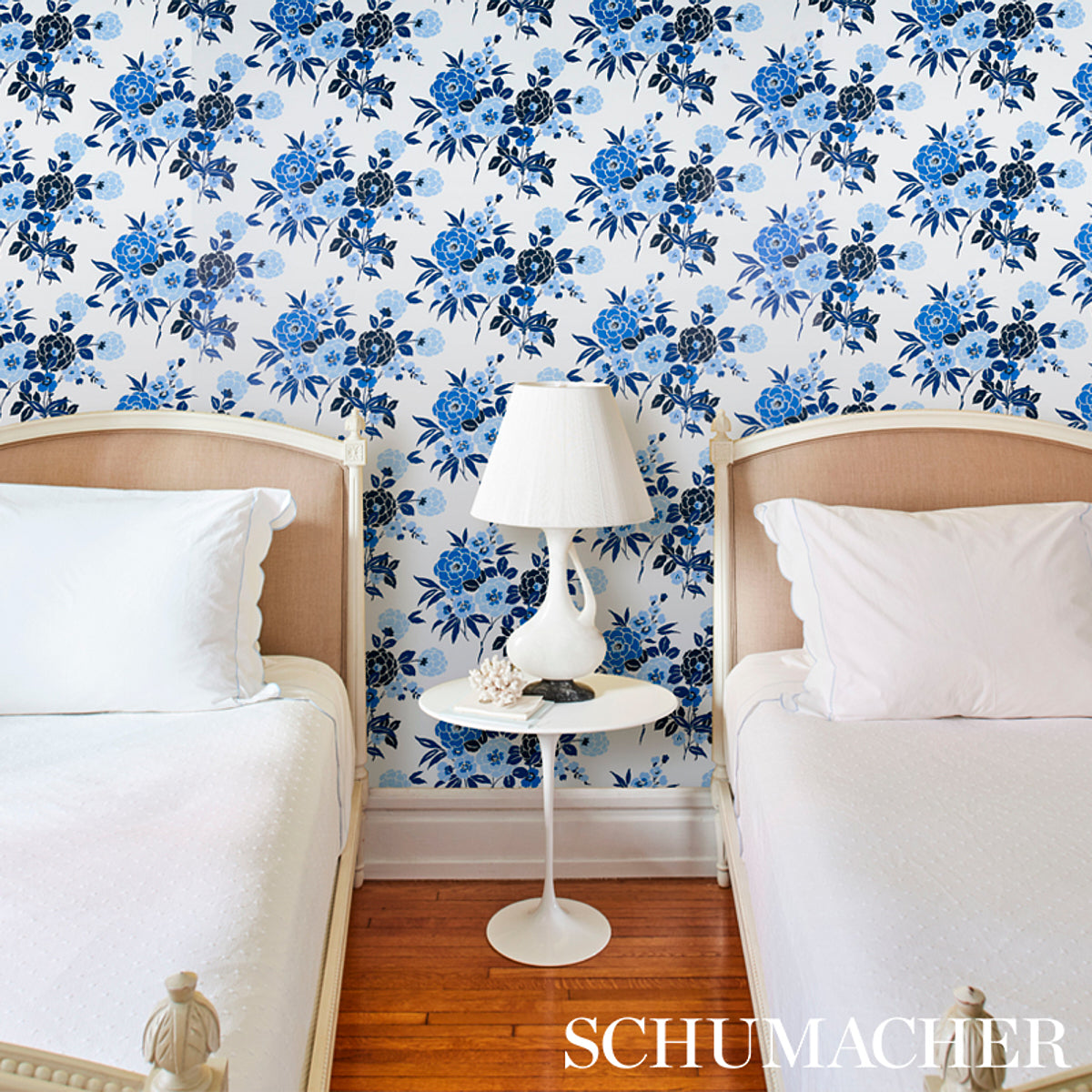 Valentina Floral Blues by Schumacher Modern Floral Wallpaper – Orient Express Collection 5013130