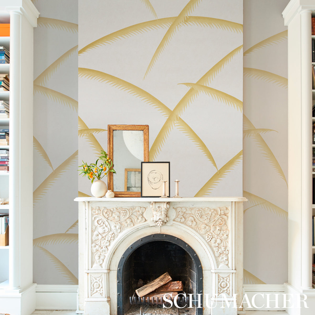 Deco Palms Gold by Schumacher Art Deco Palm Frond Wallpaper – Schumacher 5013302