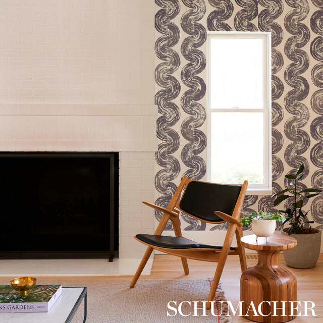 1975 Graphite by Backdrop Curvilinear Stripe Wallpaper – Schumacher 5013670SAM