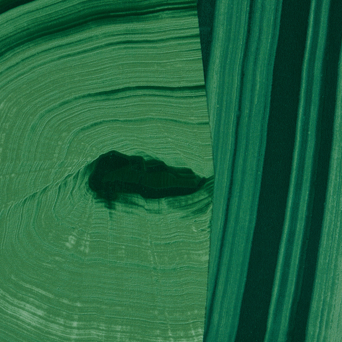 Agate Slice Malachite Green by Miles Redd Abstract Stone Wallpaper – Schumacher 5013891