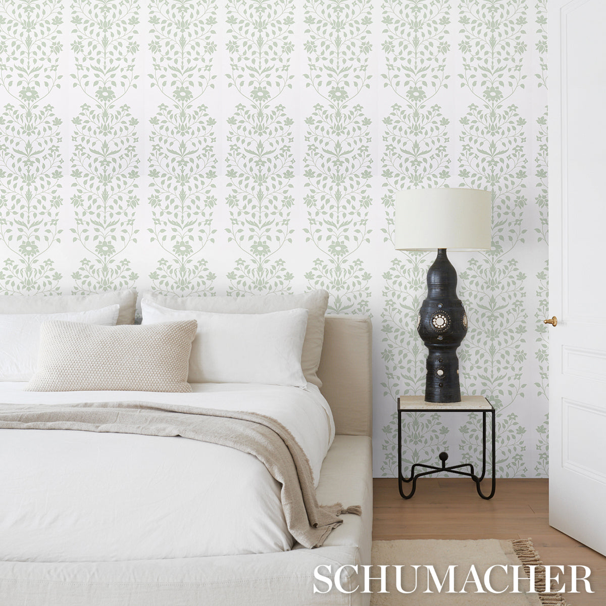 Jaipur Mughal Flower Green by Schumacher Marie-Anne Oudejans Collection Wallpaper – Schumacher 5014461