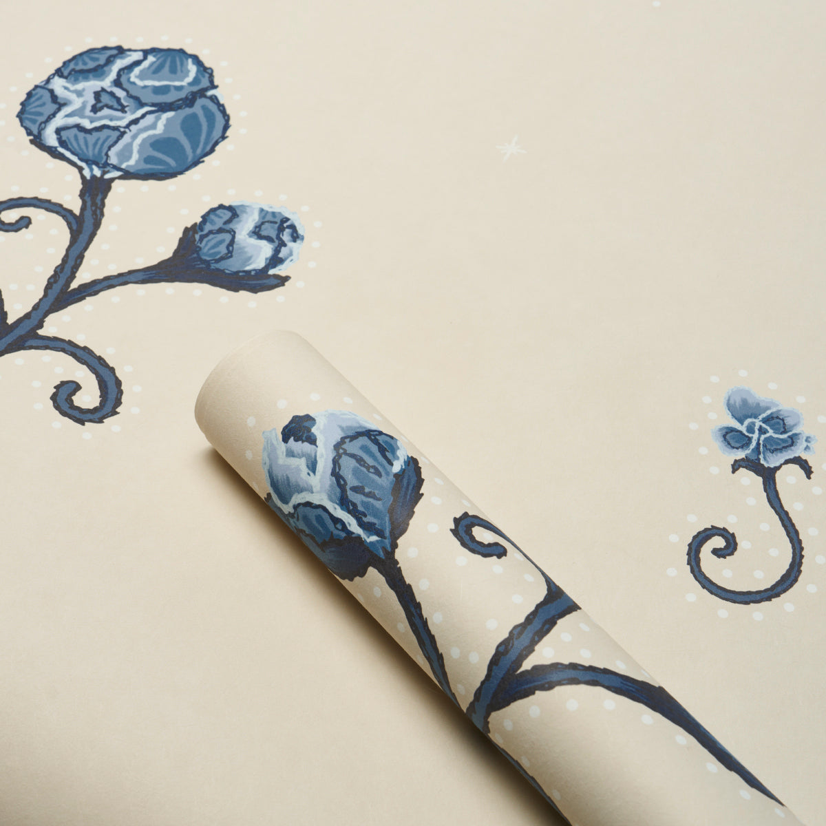 Rhinestone Cowboy Navy Floral Wallpaper by Schumacher – BACKDROP 5014583