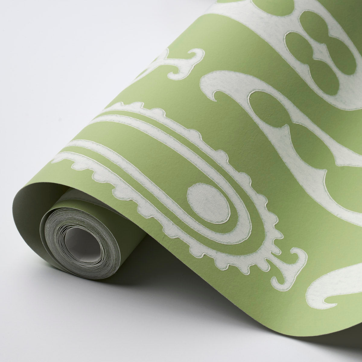 Paisley Peas Green by Drusus Tabor Painterly Modern Wallpaper – Schumacher 5015381